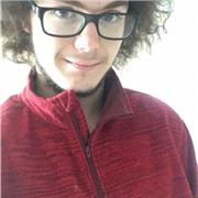 Prefesor de piano, jóven, miembro de una banda, más de 6 años tocando el piano y con facilidad para explicar y enseñar mis conocimientos. Soy amigable y extrovertido, con sentido del humor y ganas de hacer pasar a la gente un buen rato aprendiendo a tocar